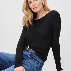 Splendid The Classic Long Sleeve Tee Color Black / Size XL in perfect condition